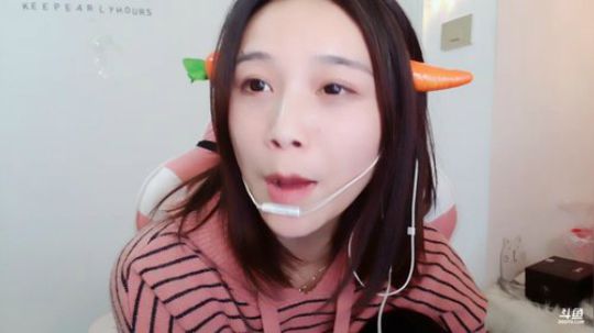 Tiramisu我喜欢发布了一个斗鱼视频2019-02-25