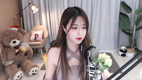 恋与制作人总决赛 2019-02-25 20点场