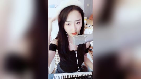 登月团丶离去发布了一个斗鱼视频2019-02-27