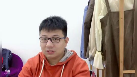 岛猫：聊会改动，等0点30解说Hct 2019-02-28 22点场