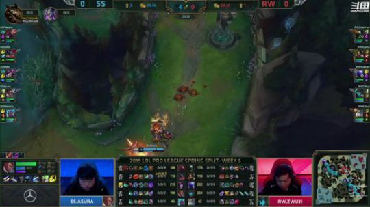 我在斗鱼看英雄联盟官方赛事直播英雄联盟