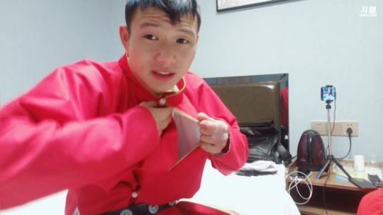 我本善良72发布了一个斗鱼视频2019-03-02