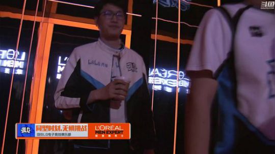 就是要很长很长的昵称发布了一个斗鱼视频2019-03-04