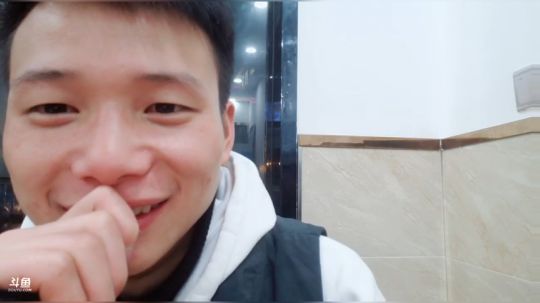 有缘千里来相会 244548 2019-03-04 20点场