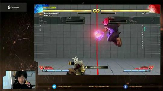 格斗之神沉迷玩忍者是空不可自拔！梅原使用是空癫疯时刻集锦！