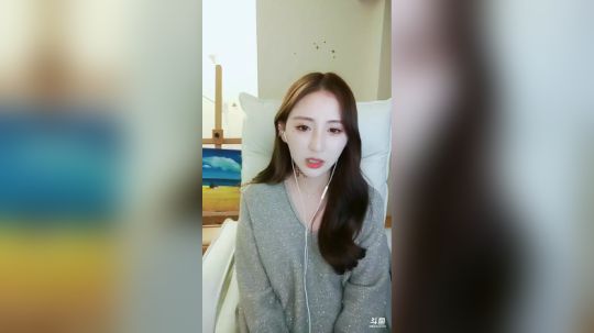 花街灯如昼zz发布了一个斗鱼视频2019-03-05
