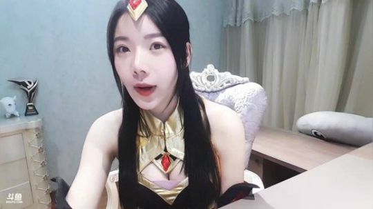 伤心hh发布了一个斗鱼视频2019-03-05