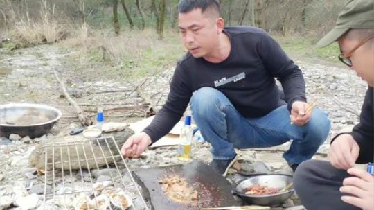 搭建魅力水友墙舞台。 2019-03-06 13点场