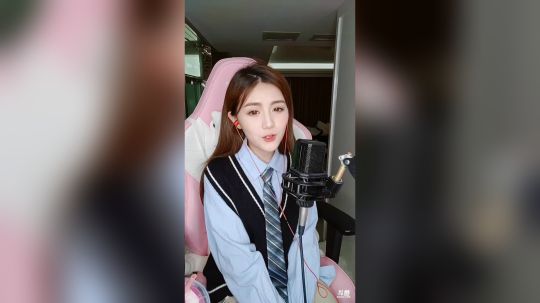 伤心hh发布了一个斗鱼视频2019-03-06
