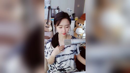 登月团丶离去发布了一个斗鱼视频2019-03-06