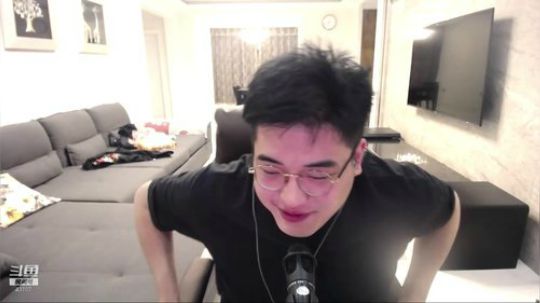 雨中等你666发布了一个斗鱼视频2019-03-06