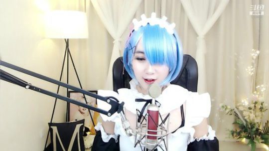 穿了品如衣服的小男孩 2019-03-06 21点场