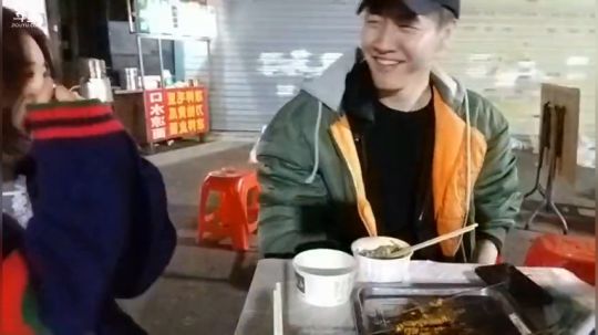 跟柒哥的一次同框