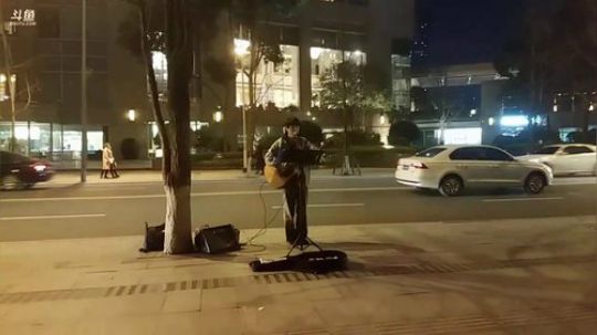 Smlia丶卡布奇诺发布了一个斗鱼视频2019-03-09