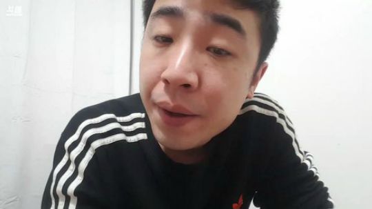 我在斗鱼看小主播无尽直播美食