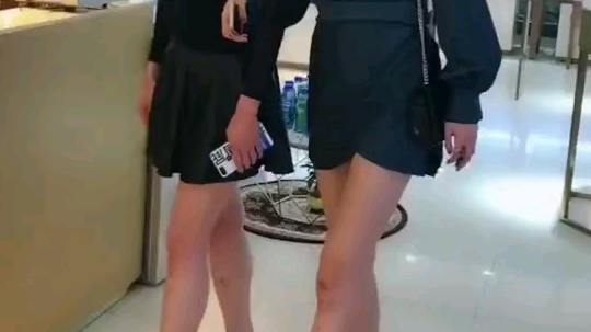 腿长一米八