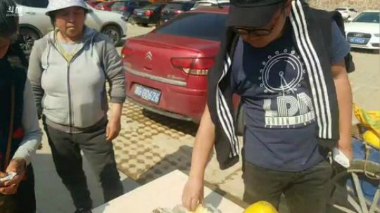 带着小姐姐去攀岩。 2019-03-11 14点场