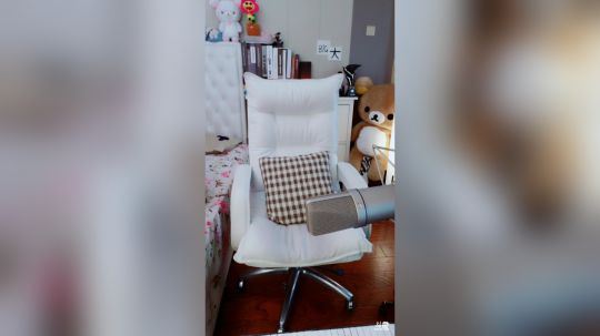 登月团丶离去发布了一个斗鱼视频2019-03-13