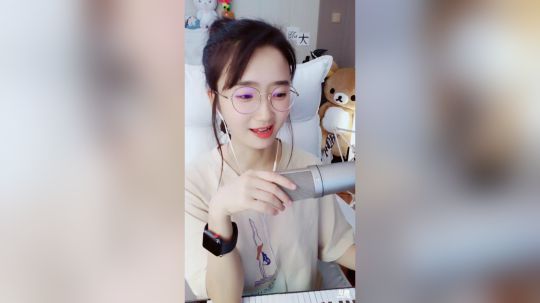 登月团丶离去发布了一个斗鱼视频2019-03-13