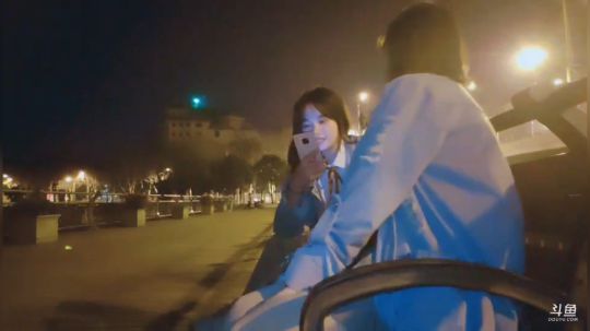 肖淑洁生命中的光和盐发布了一个斗鱼视频2019-03-15