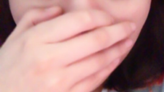 我特喵的最近睡醒总是一个眼睛大一个眼睛小、这是咋回事儿[发怒