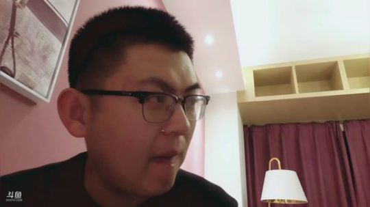拖拖拉拉斯基发布了一个斗鱼视频2019-03-16