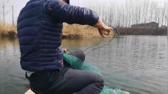 哆啦爱梦梦发布了一个斗鱼视频2019-03-17