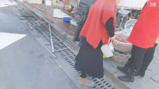 西北老狼哥哥发布了一个斗鱼视频2019-03-17