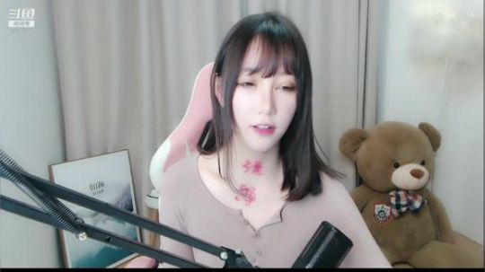 hagetaka发布了一个斗鱼视频2019-03-17
