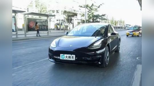 特斯拉回归正统，Model3越来越像汽车