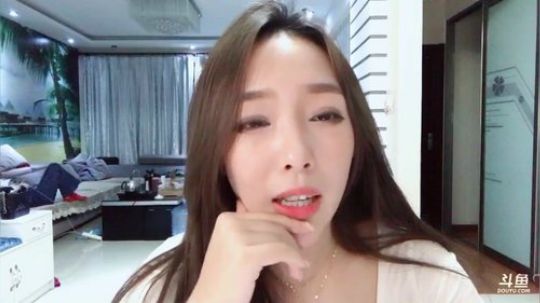 龙马精神之神笔马龙发布了一个斗鱼视频2019-03-21
