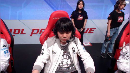 Tiramisu我喜欢发布了一个斗鱼视频2019-03-04