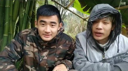 带上她们荒野求生 2019-03-22 08点场