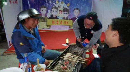 下雨天在家里烧烤。 2019-03-22 17点场