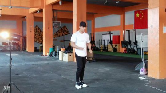 丿Good丶发布了一个斗鱼视频2019-03-23