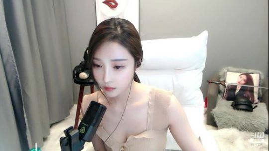 好了嘛 我在这啦 乖 2019-03-23 02点场