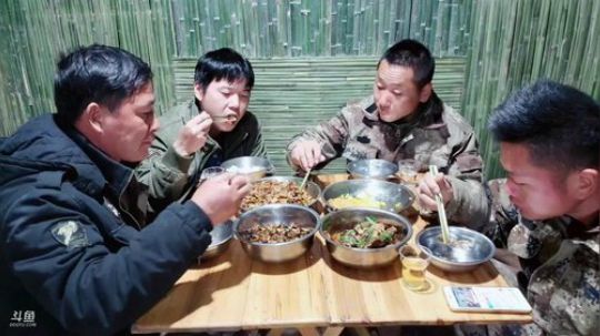 收集河鲜搞大餐 2019-03-21 18点场