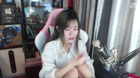 韩贤俊发布了一个斗鱼视频2019-03-24