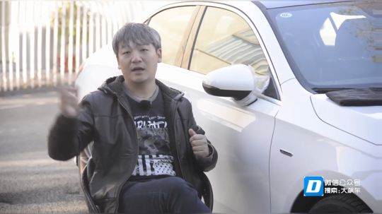 有了这个神器，再也不怕看不清后面了