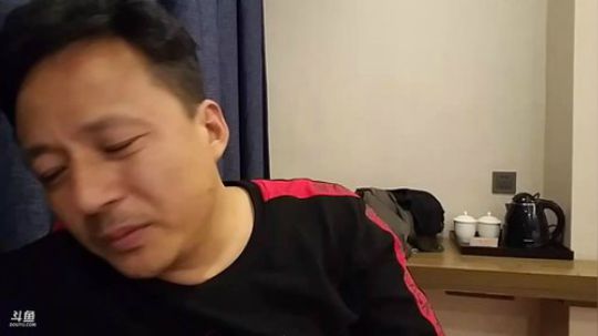 （晚点开播和飞度兄喝点酒） 2019-03-25 19点场