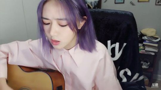 烙铁扎心了发布了一个斗鱼视频2019-03-25