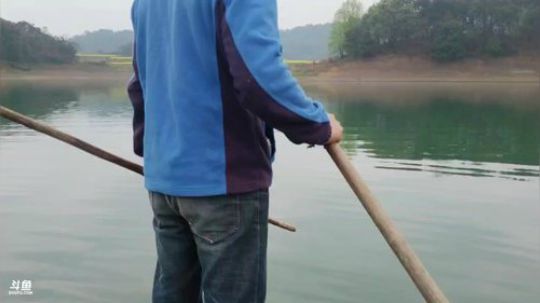 西北老狼哥哥发布了一个斗鱼视频2019-03-26