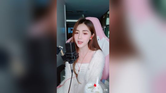 伤心hh发布了一个斗鱼视频2019-03-27