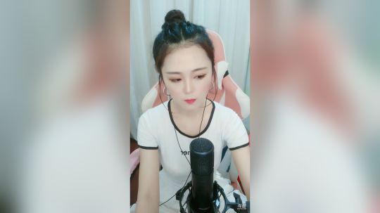 巨人13725发布了一个斗鱼视频2019-03-29