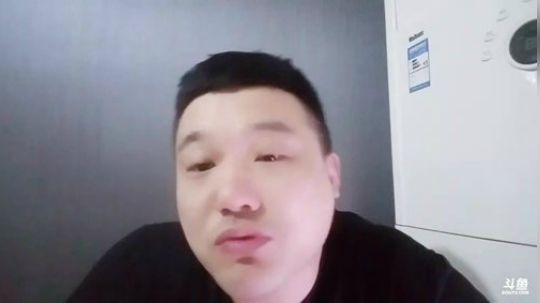 闹闹可遇不可求发布了一个斗鱼视频2019-03-29