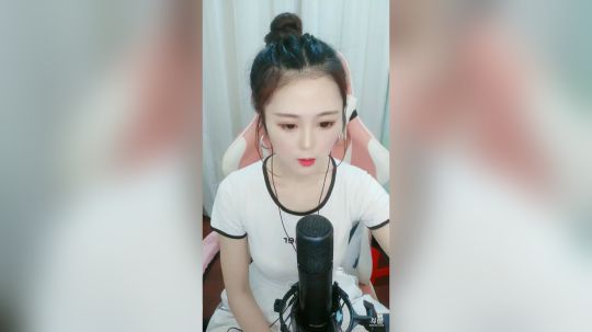 巨人13725发布了一个斗鱼视频2019-03-29