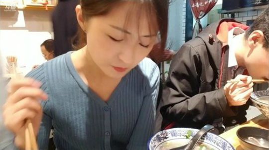惜雨天天发布了一个斗鱼视频2019-03-30