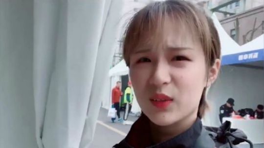 《添财慧和警察叔叔吃便当》有困难找警察