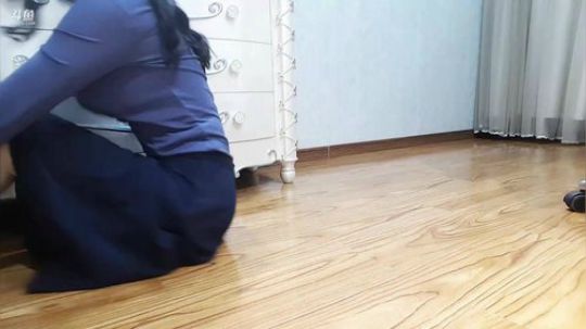我在斗鱼看丽亚celiahunne直播音乐