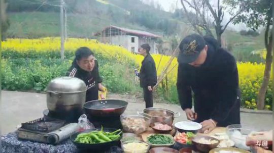 高山人家乡民的晚餐(≧ω≦)/ 2019-03-31 16点场